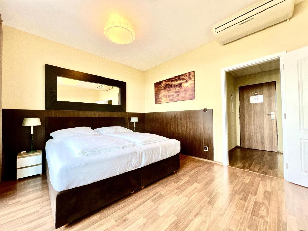 Balu Apartments Prag Eksteriør billede