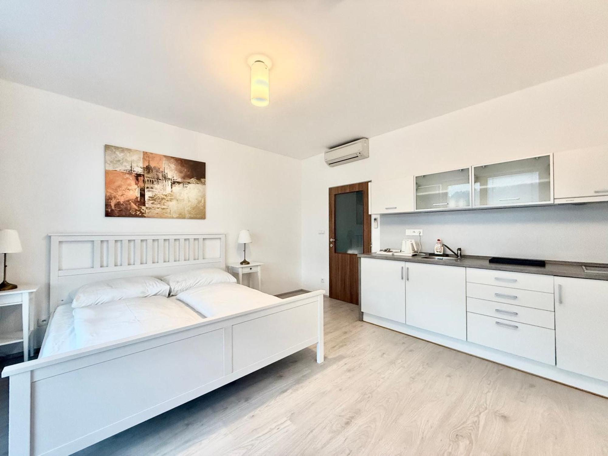 Balu Apartments Prag Eksteriør billede