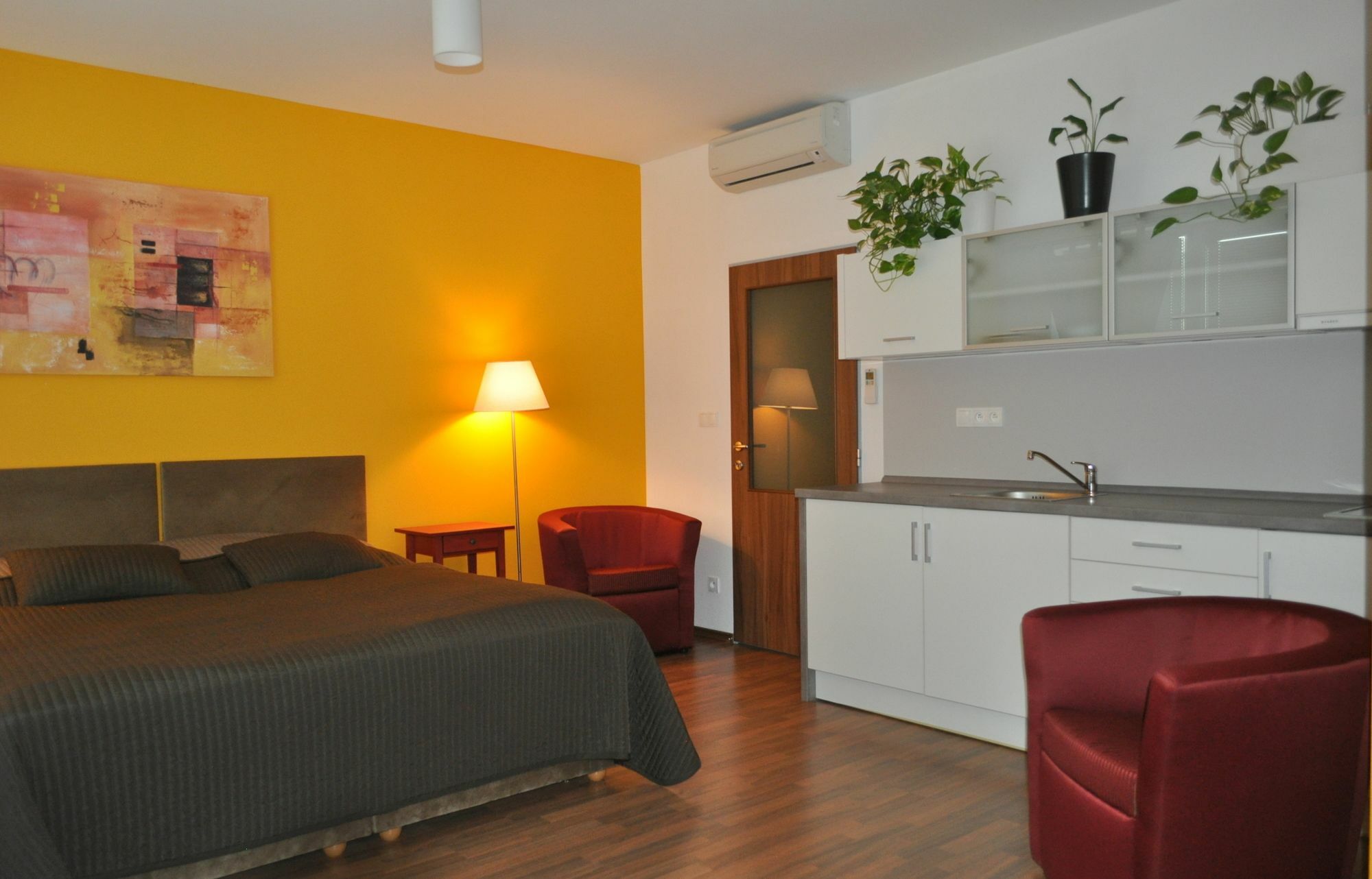 Balu Apartments Prag Eksteriør billede